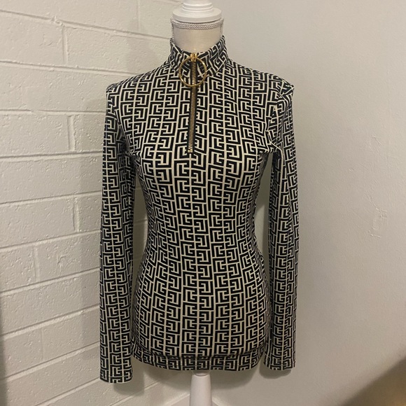 Balmain Tops - Balmain sweat shirt femme Black and white great condition.